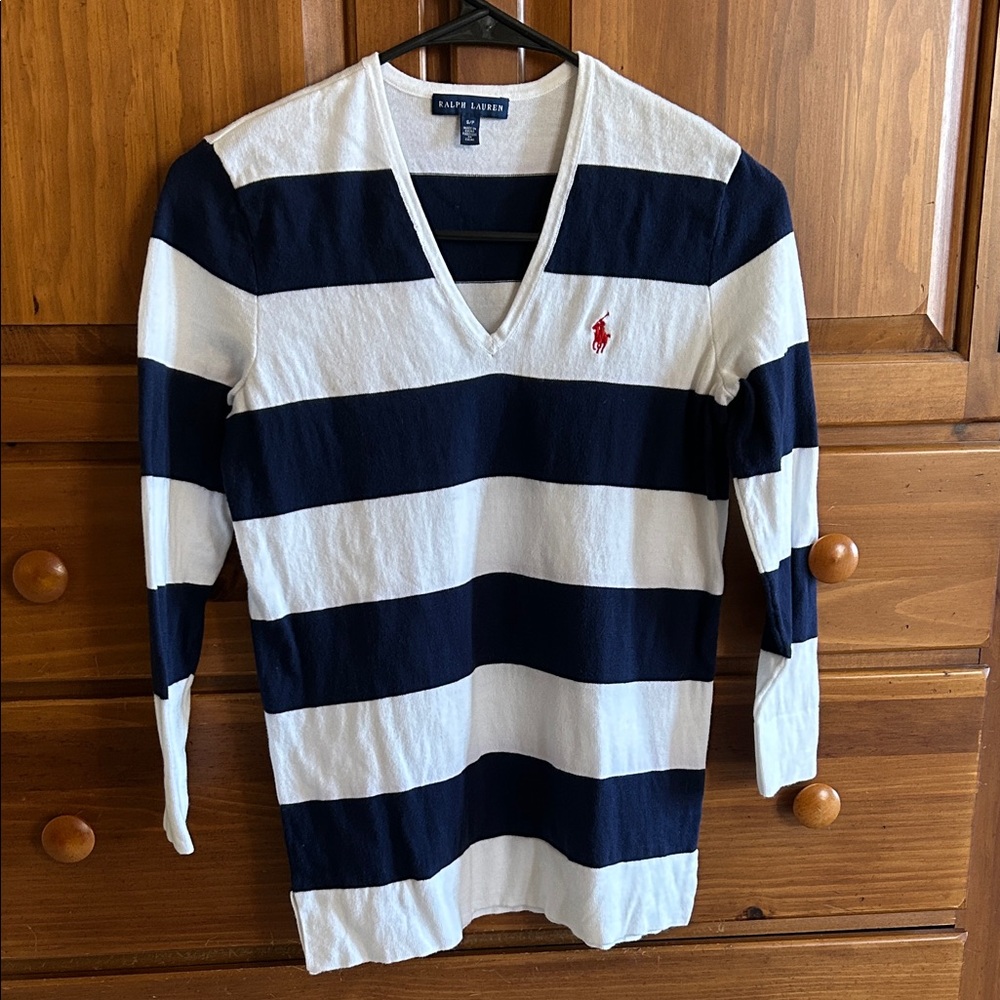 Ralph Lauren White and Navy Blue quarter length sleeve V-Neck Sweater.